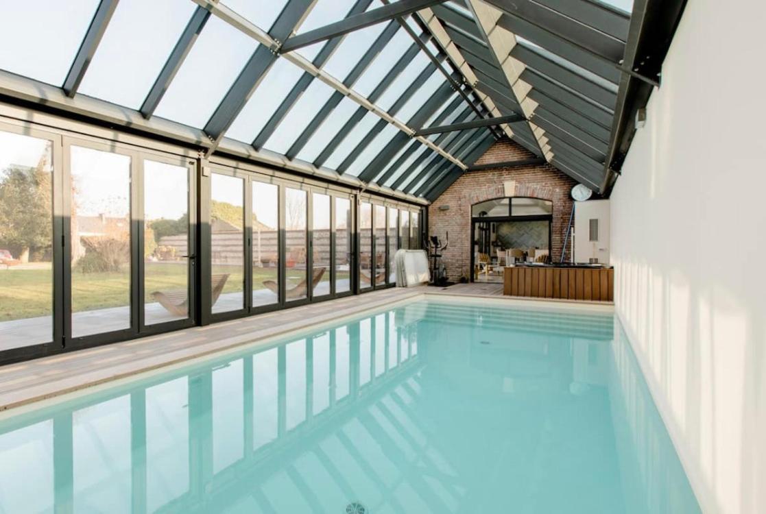 Ecurie Les Tourelles Piscine Interieure & Spa Gainneville Exteriör bild